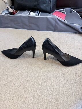 Worthington Black Pointed-Toe Stiletto Pumps